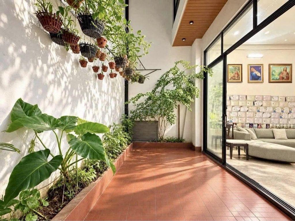 NGAY CV GIA ĐỊNH - NHÀ 4 TẦNG BTCT - 5.2m x 20m - SÁT HXH - NỞ HẬU