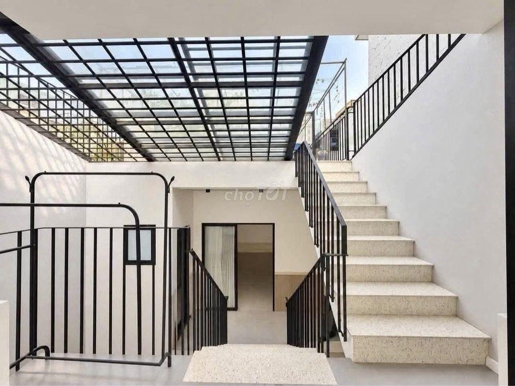 NGAY CV GIA ĐỊNH - NHÀ 4 TẦNG BTCT - 5.2m x 20m - SÁT HXH - NỞ HẬU