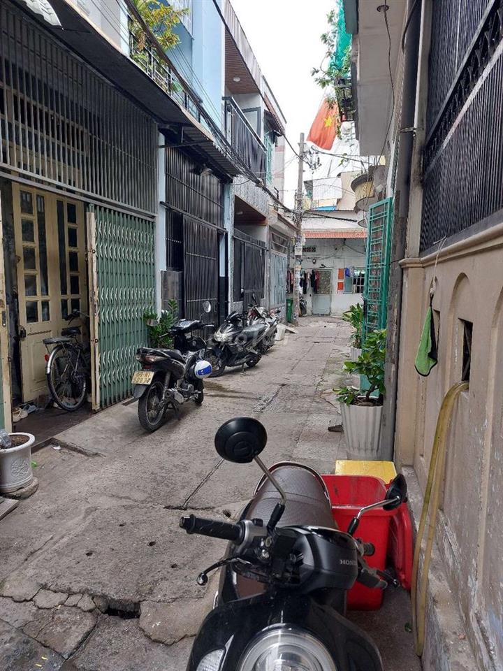 BÁN NHÀ Q12 VỊ TRÍ ĐẸP