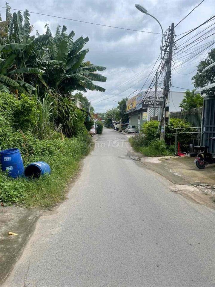 nhà thổ cư 7x21 đường 222 chợ Hoà Phú