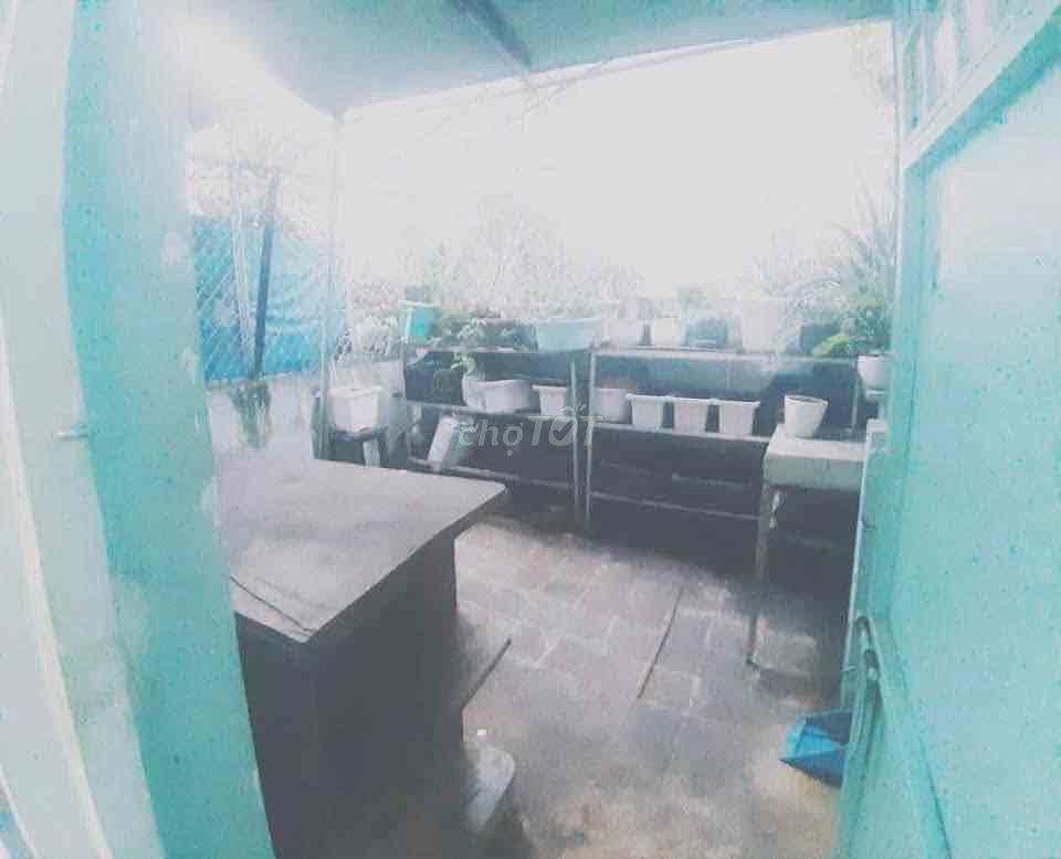 an ninh, yên tĩnh, trạm xe buyt đầu hẽm , kế đhcn, kế emarrt,kế bhx,