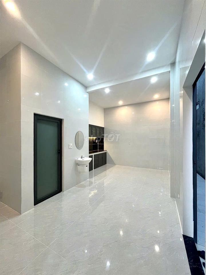 BÁN 2 CĂN NHÀ CHỈ 3 TỶ 150 (1 NHÀ TRỆT LẦU MỚI ĐẸP + 1 NHÀ CẤP 4 MỚI)