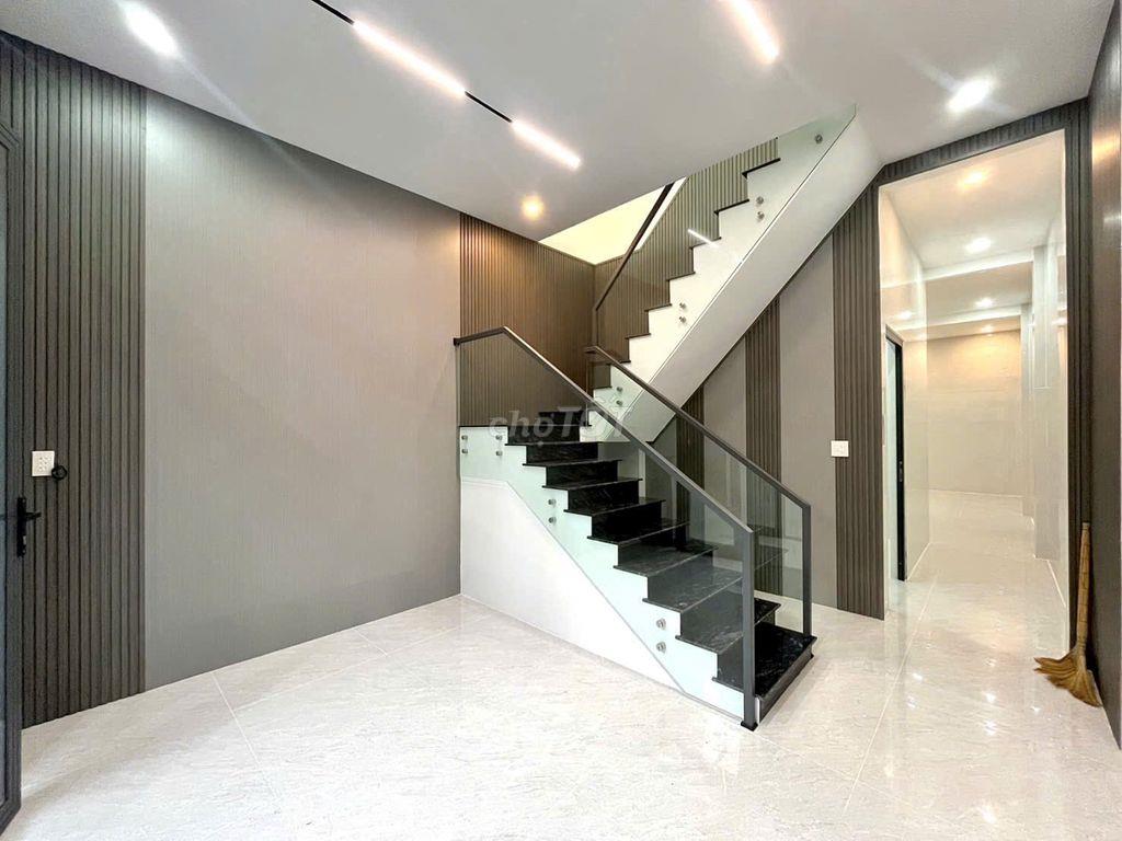 BÁN 2 CĂN NHÀ CHỈ 3 TỶ 150 (1 NHÀ TRỆT LẦU MỚI ĐẸP + 1 NHÀ CẤP 4 MỚI)