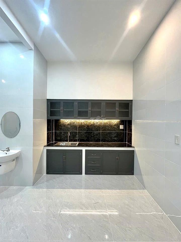 BÁN 2 CĂN NHÀ CHỈ 3 TỶ 150 (1 NHÀ TRỆT LẦU MỚI ĐẸP + 1 NHÀ CẤP 4 MỚI)