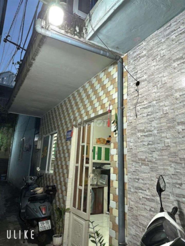 nhà 20m2,gần nhà trẻ,shr