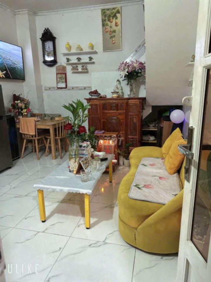 nhà 20m2,gần nhà trẻ,shr