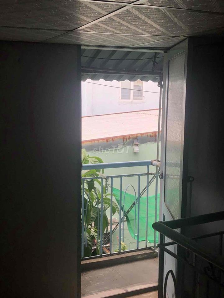 Phòng trọ 12m2 đường phú thọ hoà