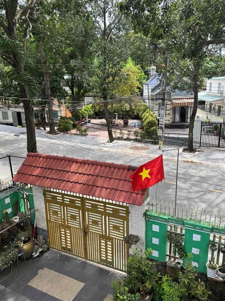 Chính chủ bán nhà MT Nguyễn Tri Phương TDM, sổ riêng hoàn công