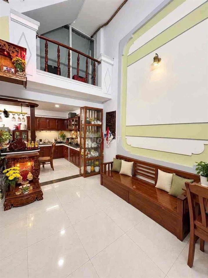 CÁCH MẶT TIỀN QUỐC LỘ 13 CŨ -  - 50M2 - 3 TẦNG - SỔ VUÔNG VỨC