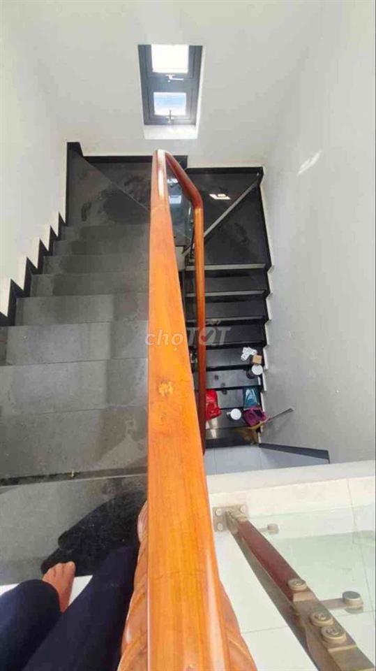 NHỈNH 5 TỶ BÌNH CHIỂU – 105M² – 3 TẦNG – 4PN – HẺM XE TẢI THÔNG 📍 Khu