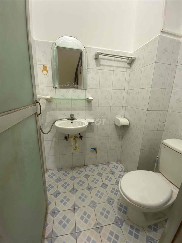 cho thuê nhà riêng 20m2 x 4 tầng 1 tum 3PN : Ngõ 49 Vân Đồn - Bạch Đằn