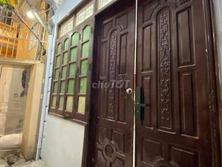 cho thuê nhà riêng 20m2 x 4 tầng 1 tum 3PN : Ngõ 49 Vân Đồn - Bạch Đằn