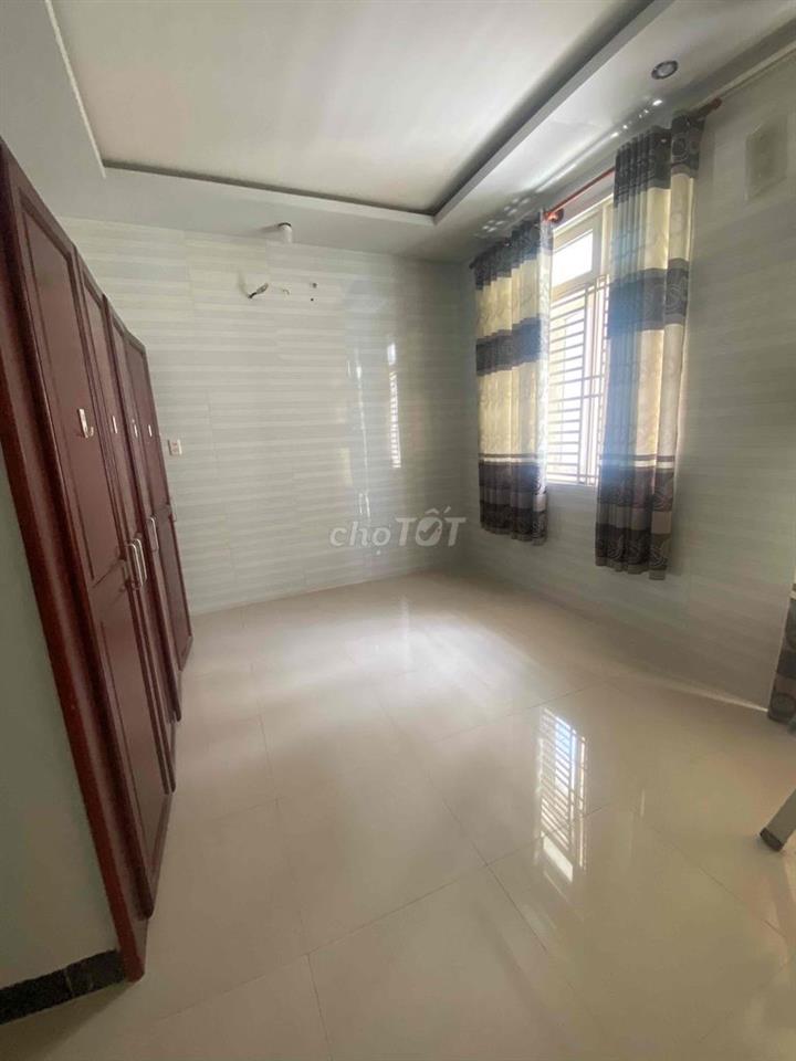 Bán nhà 1 trệt 2 lầu đường 8C2, KDC Hưng Phú 1, TP Cần Thơ