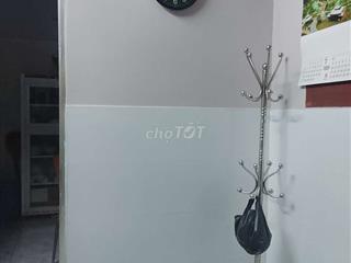 cho nữ thuê phòng nhỏ gọn sạch sẽ 