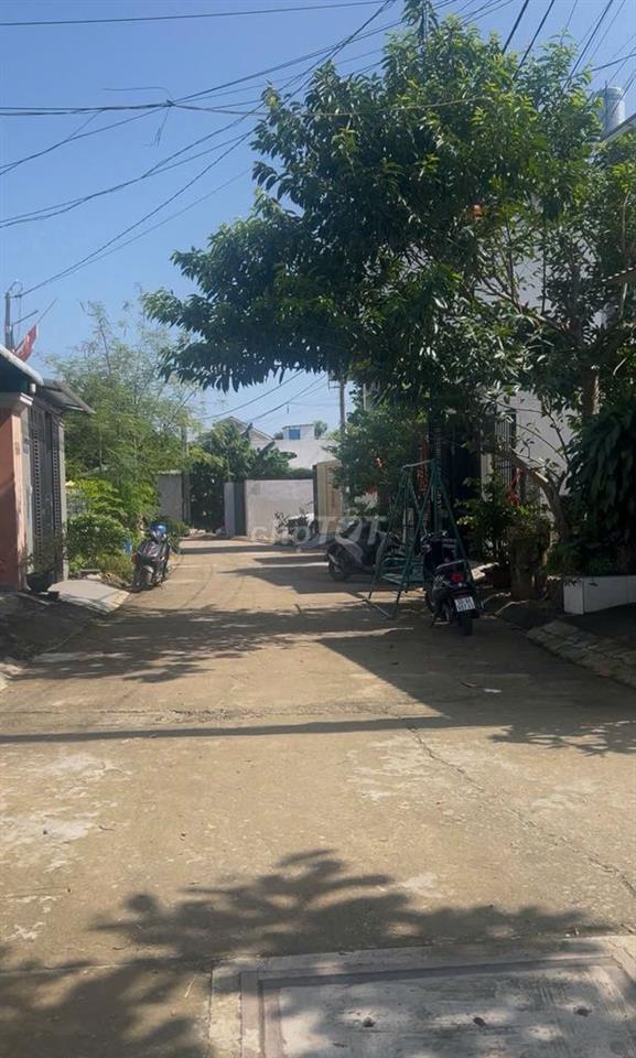 Lô đất hẻm 340 Long Phước dân cư đông đúc gần chợ long phước 