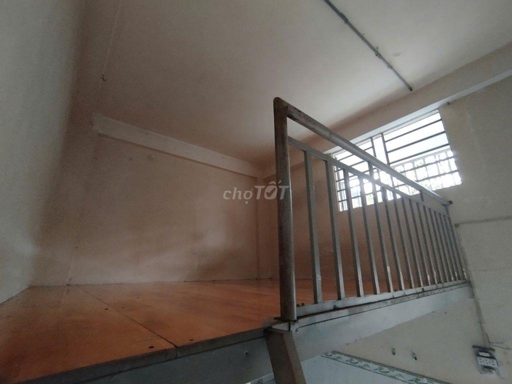 Phòng trọ, giá 2 triệu đồng/tháng