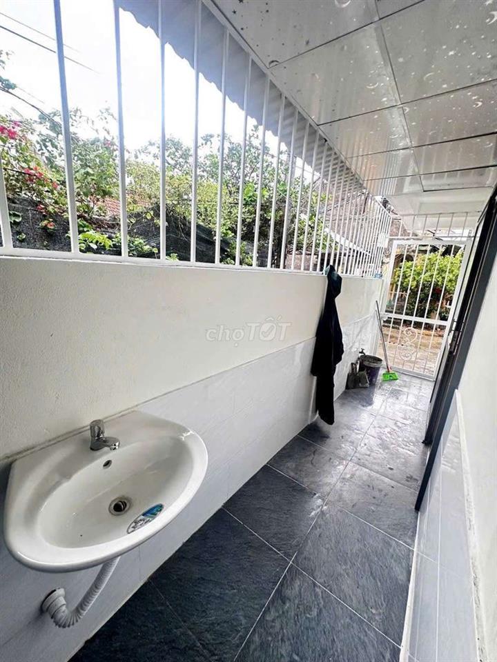 BÁN NHÀ KIỆT Ô TÔ, CHI LĂNG. HUẾ (1TYR 350