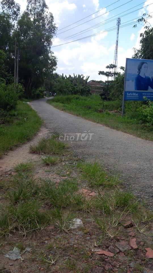 CHÍNH CHỦ CẦN BÁN  1.717,5 M² ĐẤT TẠI MANG THÍT VĨNH LONG GIÁ 2,5 TỶ