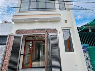Nhà 1 trệt 1 lầu, 5x12, đường ô tô, 2WC, 4Pn