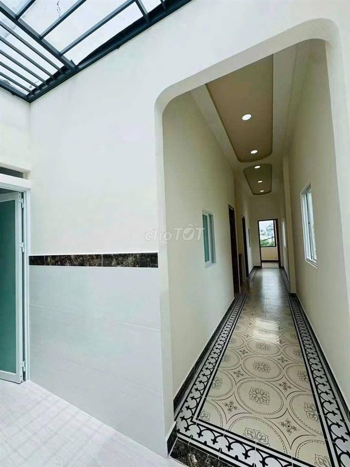 Nhà 1 trệt 1 lầu, 5x12, đường ô tô, 2WC, 4Pn