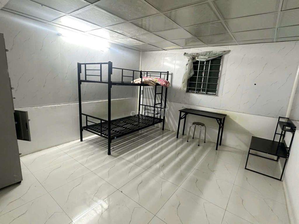 Tìm bạn ở ghép