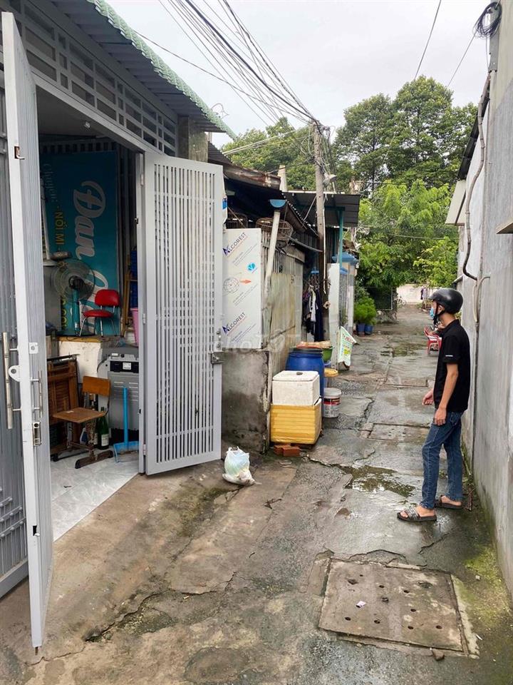 cần bán nhà  để  về quê