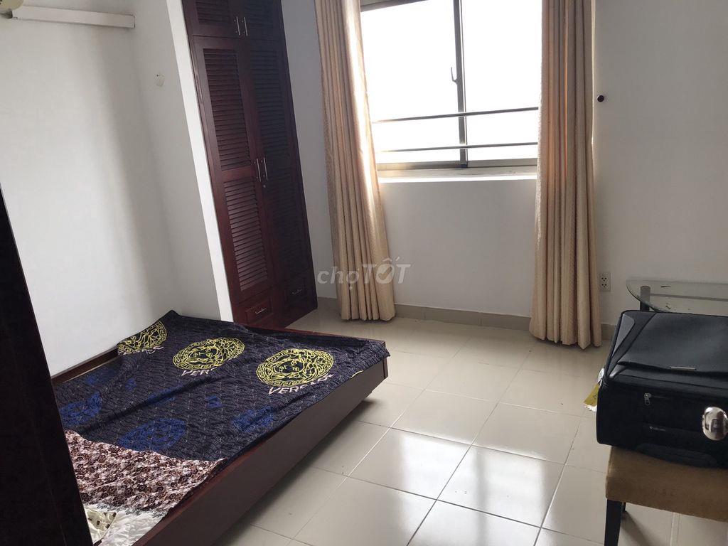 CHO THUÊ CĂN HỘ CHUNG CƯ SCREC 81 M2 2PN GIÁ 14 TR