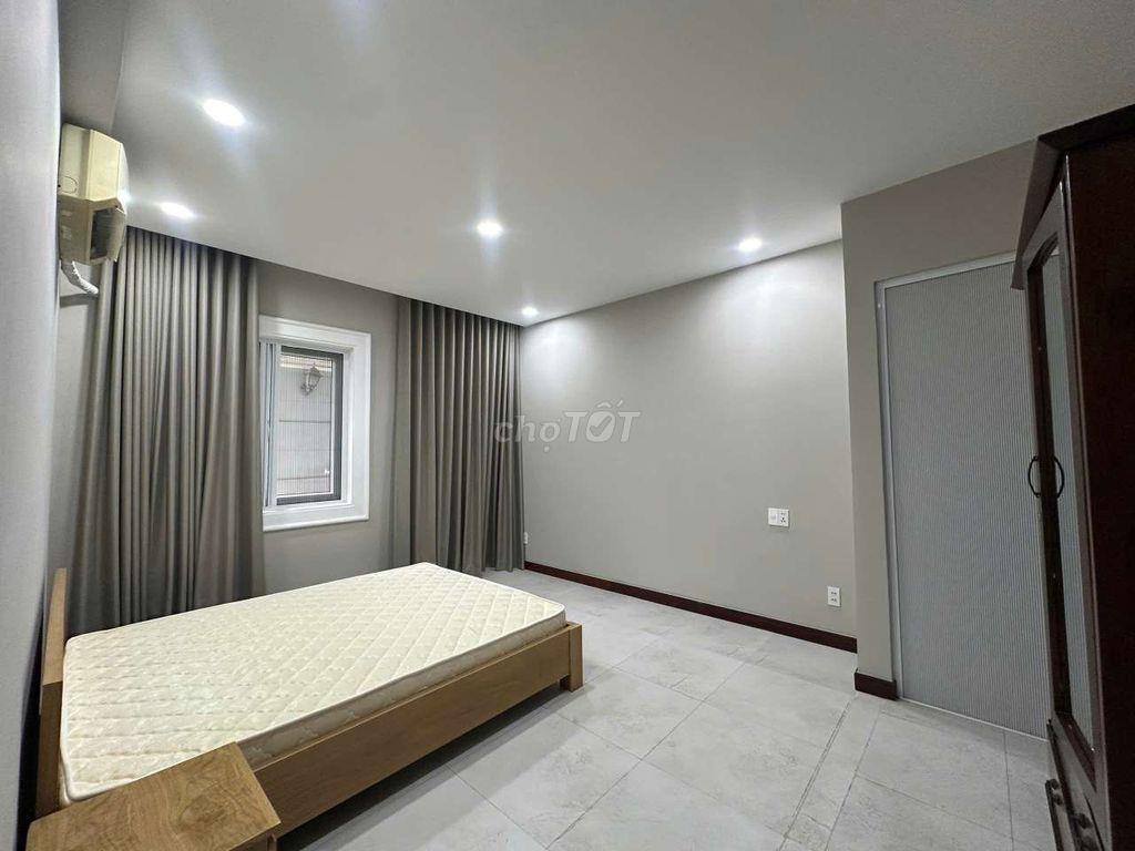 CHO THUÊ BIỆT THỰ SÂN VƯỜN + HỒ BƠI – NGUYỄN VĂN HƯỞNG, THẢO ĐIỀN, Q2