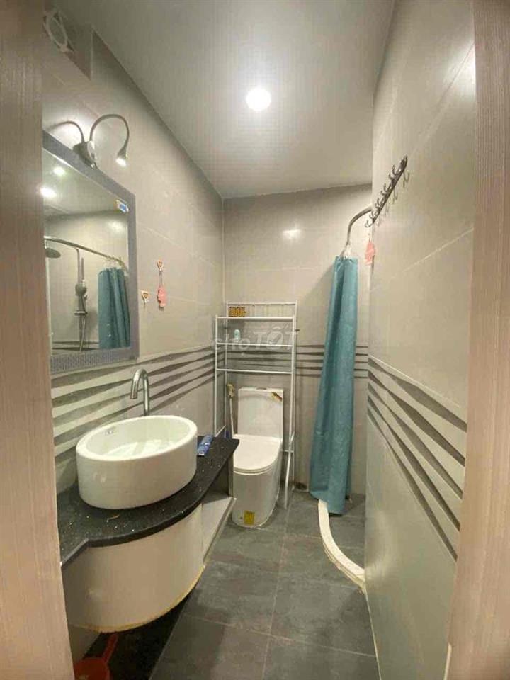 Cho thuê căn hộ Mường Thanh tầng 9 trống từ 25/10