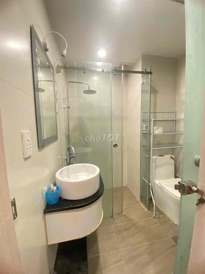 Cho thuê căn hộ Mường Thanh tầng 9 trống từ 25/10