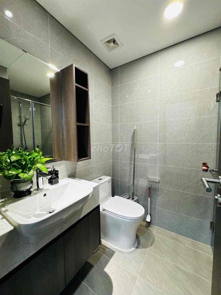 Cho thuê căn hộ 3pn FPt