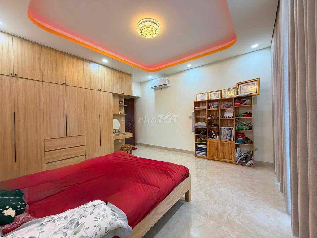 Shophouse 1trệt 3 lầu MT Hà Huy Tập TP BMT 6Tx