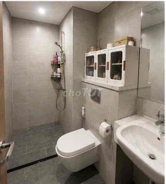 cần bán gấp căn hộ GH 5