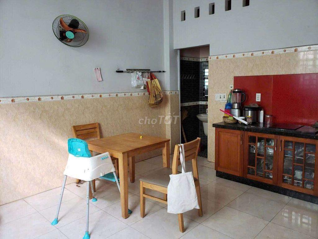 Chính chủ cần bán nhà về quê