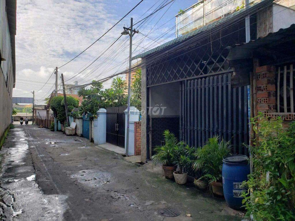 Chính chủ cần bán nhà về quê