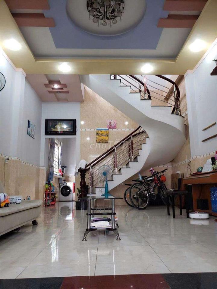 Chính chủ cần bán nhà về quê