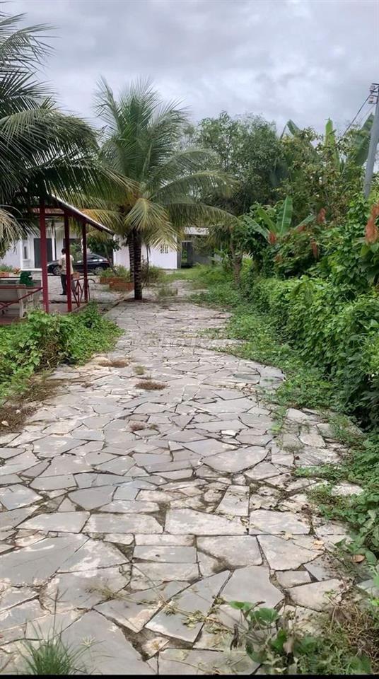 Bán khu nghỉ dưỡng