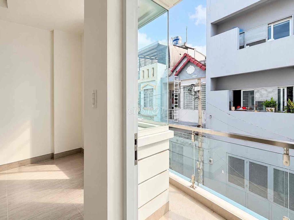 Nhà Nguyên Căn ngay Quốc Lộ 13 mới 100% 2pn2wc