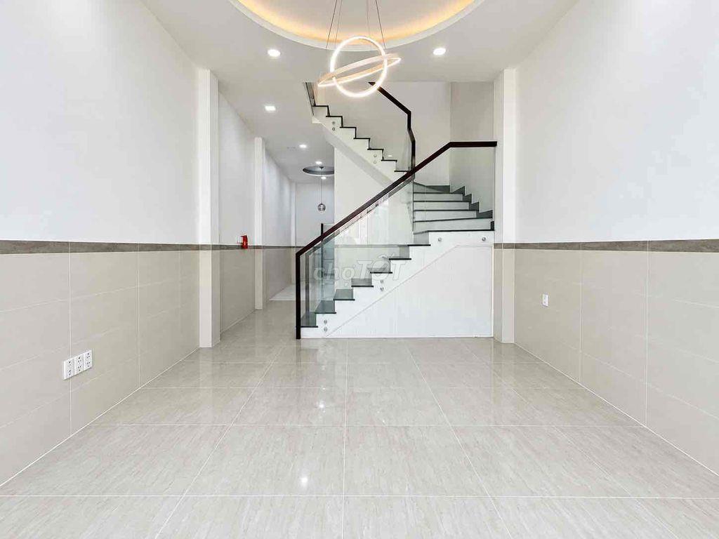 Nhà Nguyên Căn ngay Quốc Lộ 13 mới 100% 2pn2wc