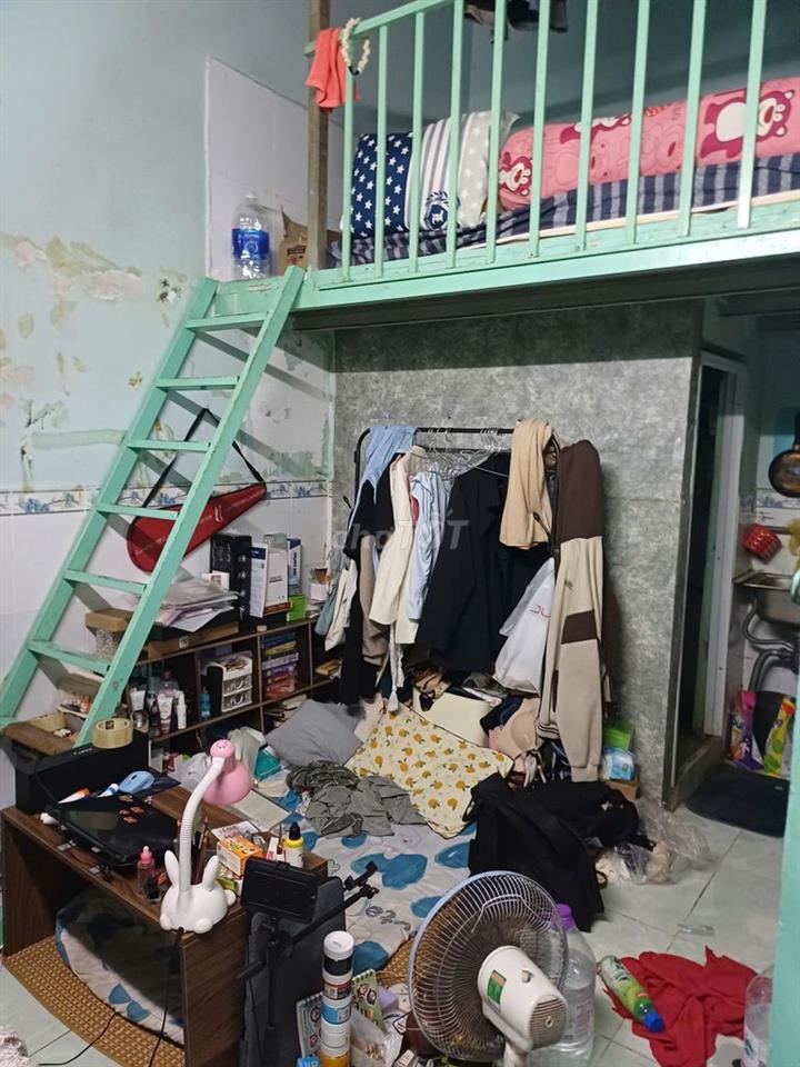 Tìm nữ ở ghép