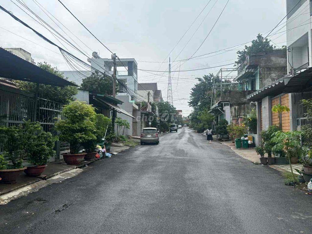 BÁN ĐẤT HẺM 4 NGUYỄN BẢO ĐỨC