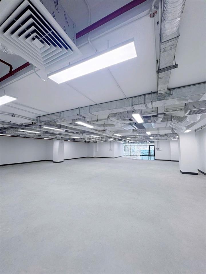 TÒA NHÀ MT HOÀNG DIỆU Q4 10x20M HẦM + 7 TẦNG, THANG MÁY, PCCC, 220TR