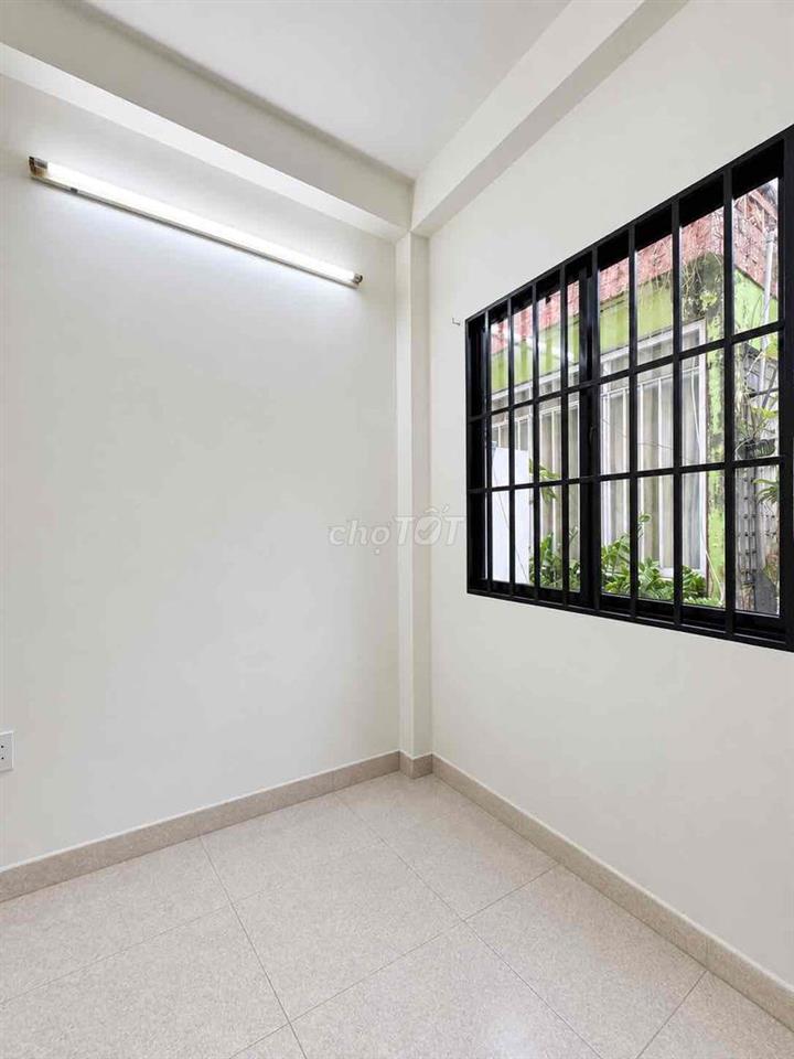 TRUNG TÂM QUẬN 10 - HẺM 3 GÁC THÔNG - 40M2 -3 TẦNG BTCT