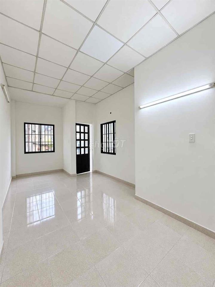 TRUNG TÂM QUẬN 10 - HẺM 3 GÁC THÔNG - 40M2 -3 TẦNG BTCT