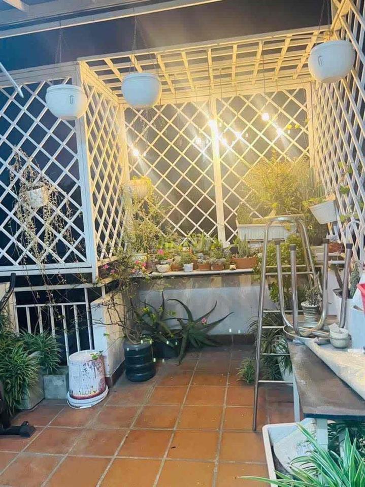 Nguyễn Duy Dương -Q10 . Căn Góc 2 MH Xe Tải . 5 Tầng ,15m Ra MT