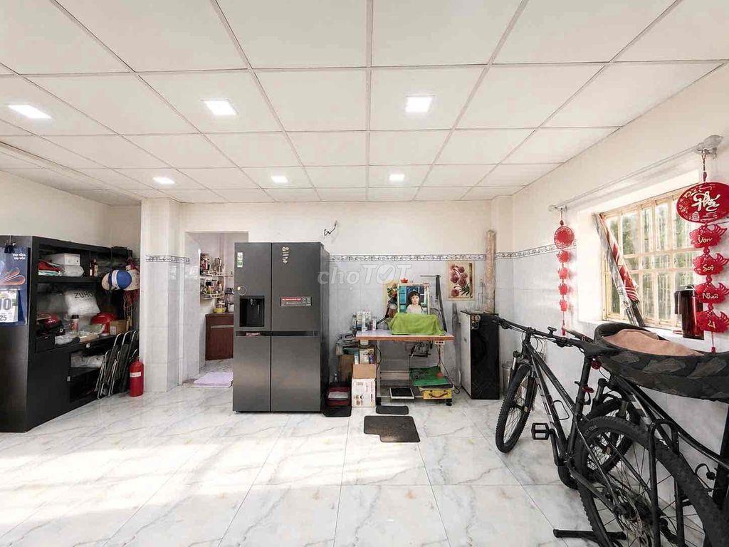 CHỦ GIẢM SỐC - BẾN BÌNH ĐÔNG, QUẬN 8 - HẺM XE TẢI 6M - 110M² -