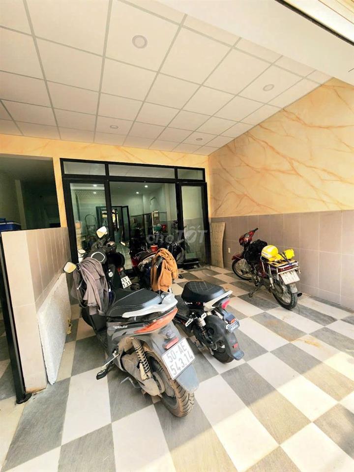 Cho thuê Mặt bằng k doanh MT đường Đông Hồ (4,5x12m) có lối đi riêng