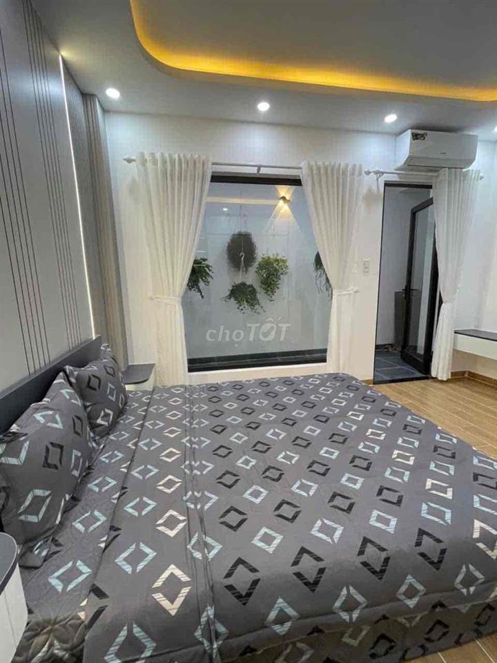 CẦN TIỀN NÊN BÁN CĂN NHÀ 3 TẦNG MỚI XÂY KIÊN CỐ
