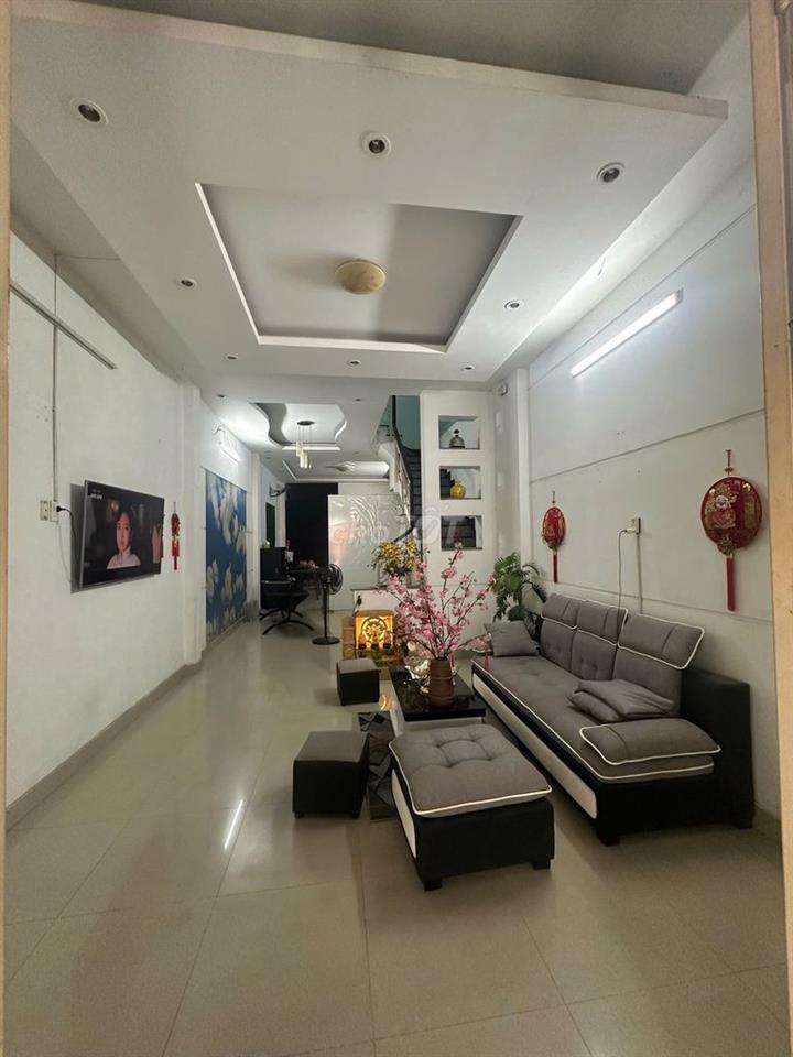 Chính chủ cho thuê nhà mặt tiền quận Bình Tân.