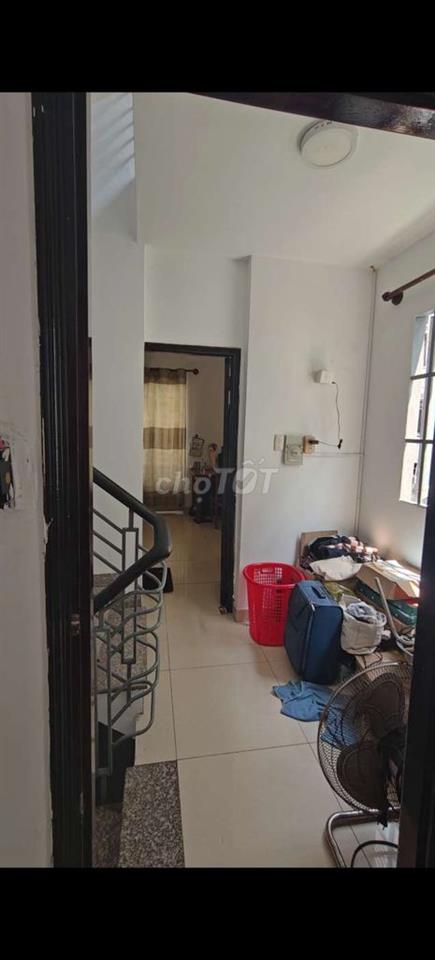 Hiếm có nhà căn góc Ngay Trung tâm quận 7
